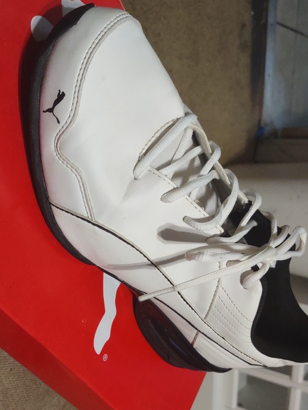 Puma Men’s White and Black Low-Top Lace-Up Sneakers